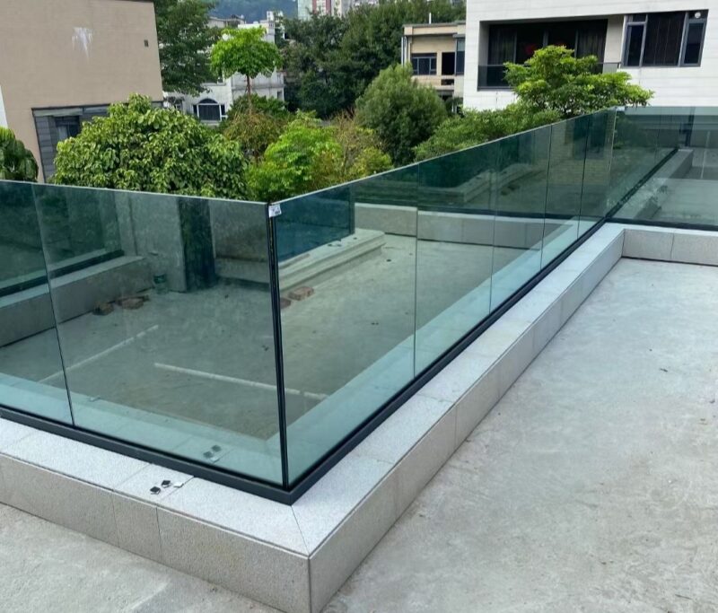Deck Glass Railings