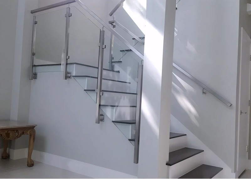 Semi-Frameless Glass Railings for interior Stairs
